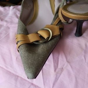 Ladies shoe